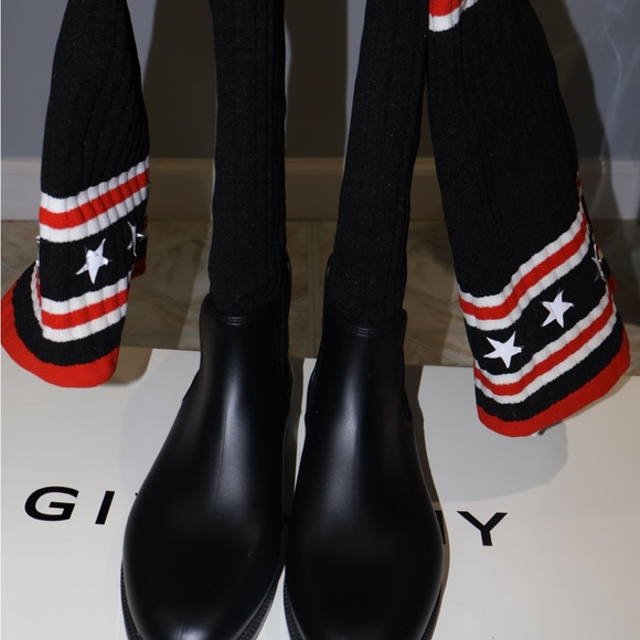 Givenchy Noir Rouge Winter Rain Boots - Picture 1 of 13